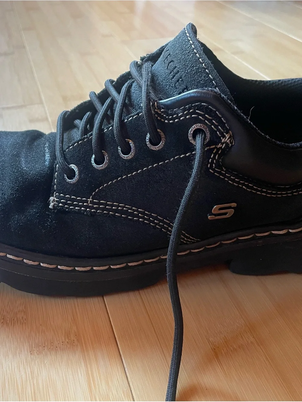 Skechers Black Lace-Up Oxford Shoes with Contrast Stitching